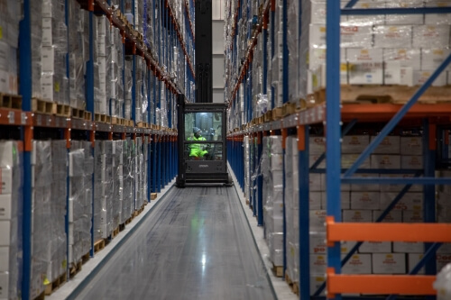 Cold storage and multi-temperature storage in Airsun Express's Jacksonville cold storage warehouses help maintain product integrity and food safety in the supply chain.